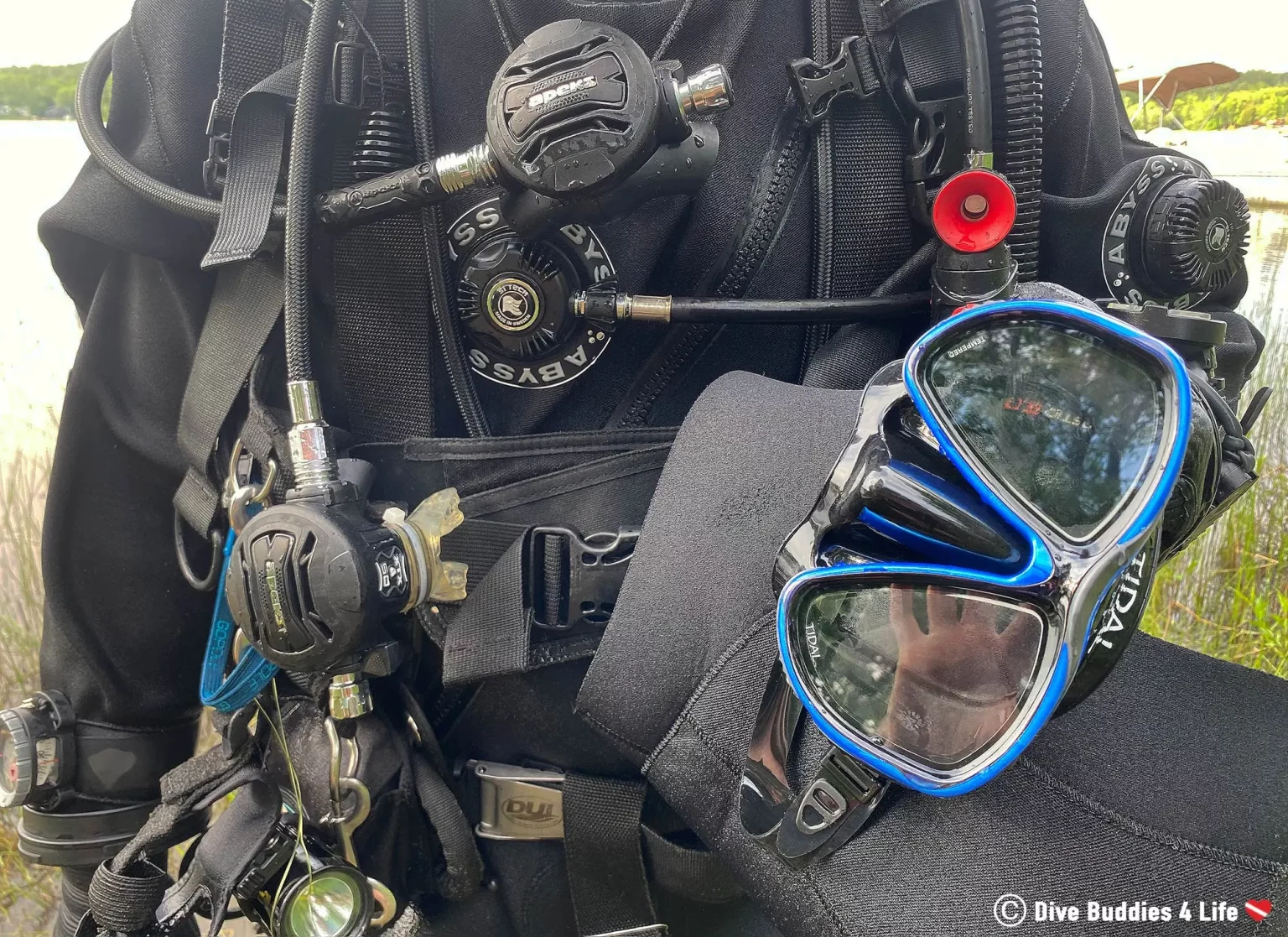 Scuba Diving with a Tidal Mask Dive Buddies 4 Life